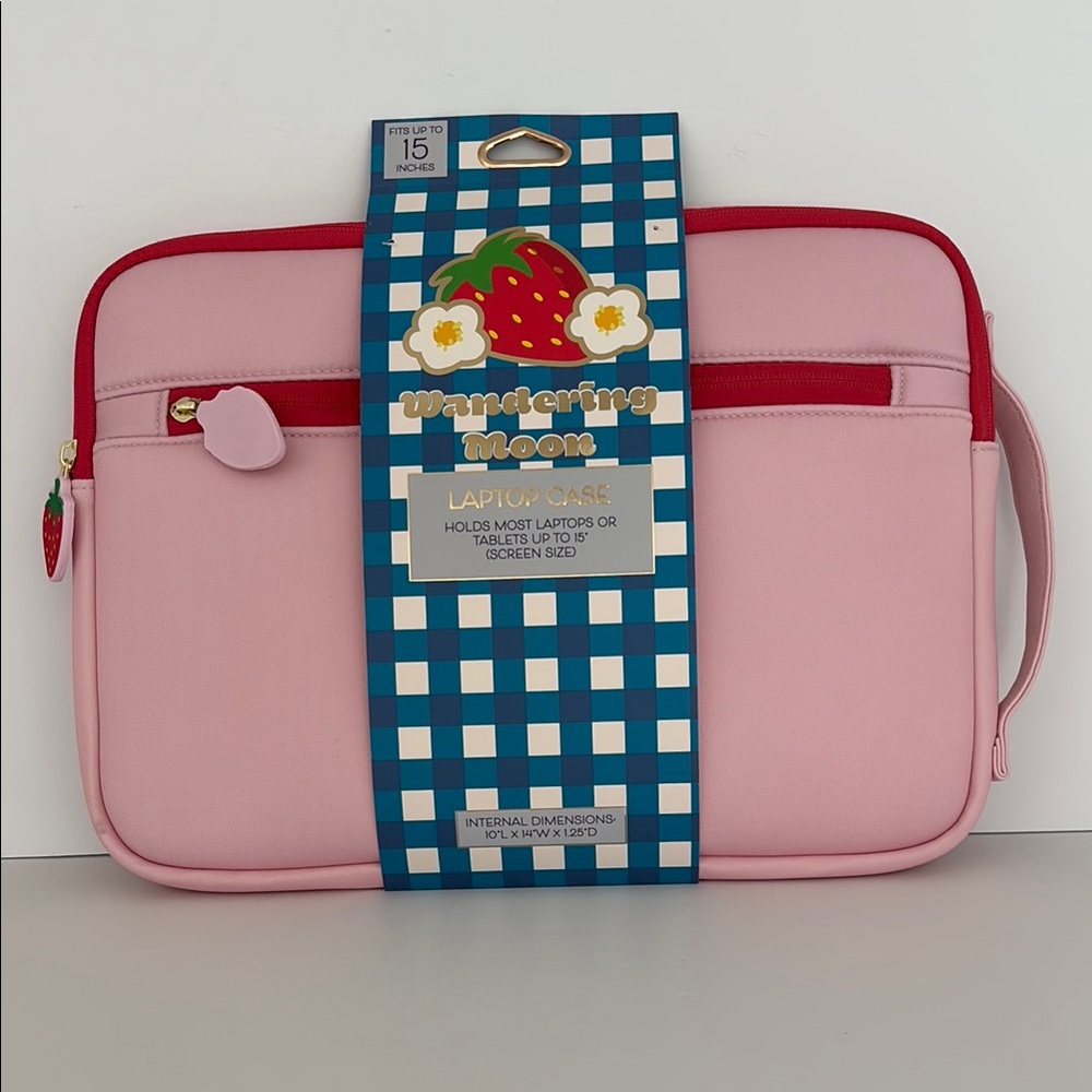 Pink laptop sleeve with red strawberries 🍓 pulls